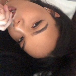 Meet your Posher, Nicky